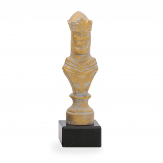 Trofej luxusní se šachovým symbolem, výška 19 cm, zlatá